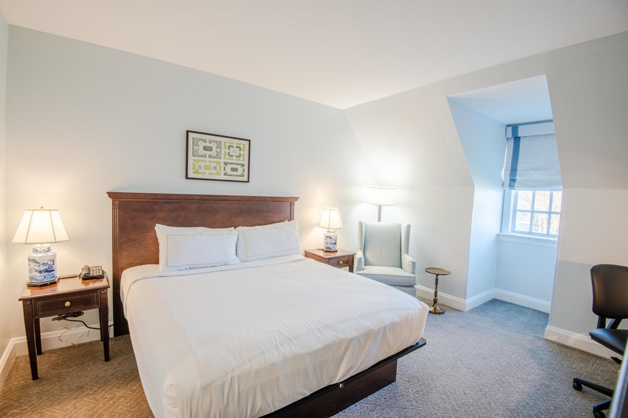 Hotel The Founders & Tapestry Collection By Hilton 4*